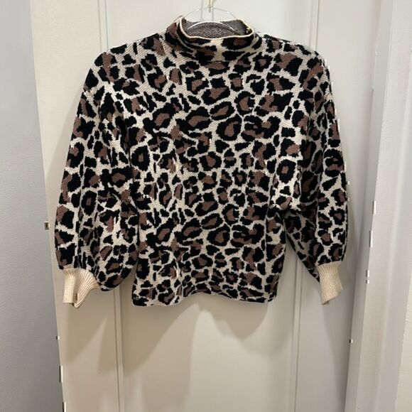 NWT - Line & Dot Leopard Sweater Size Small - Picture 2 of 11